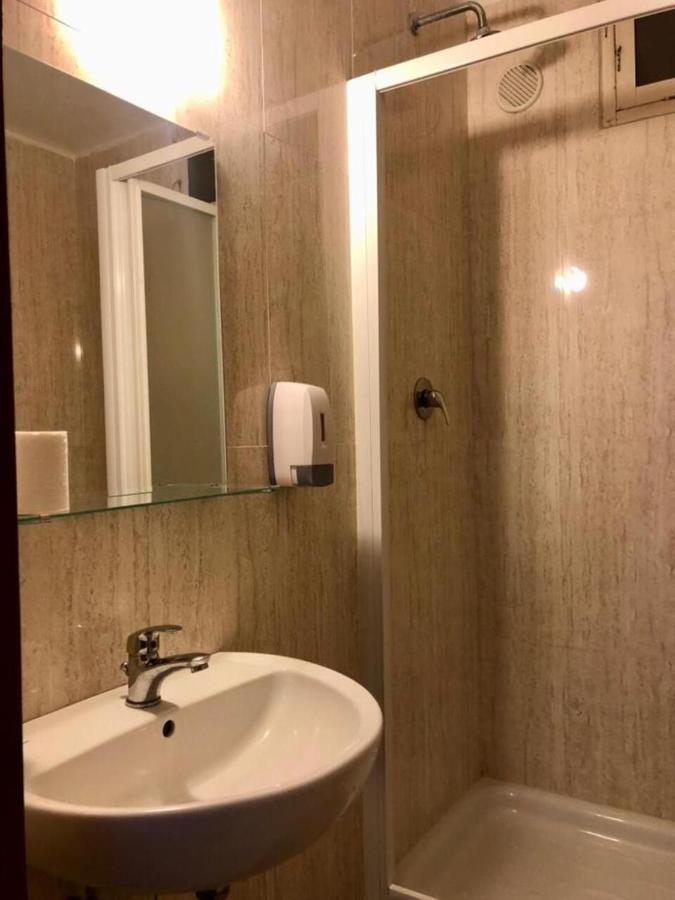 佛罗伦萨雷拉斯酒店 外观 照片